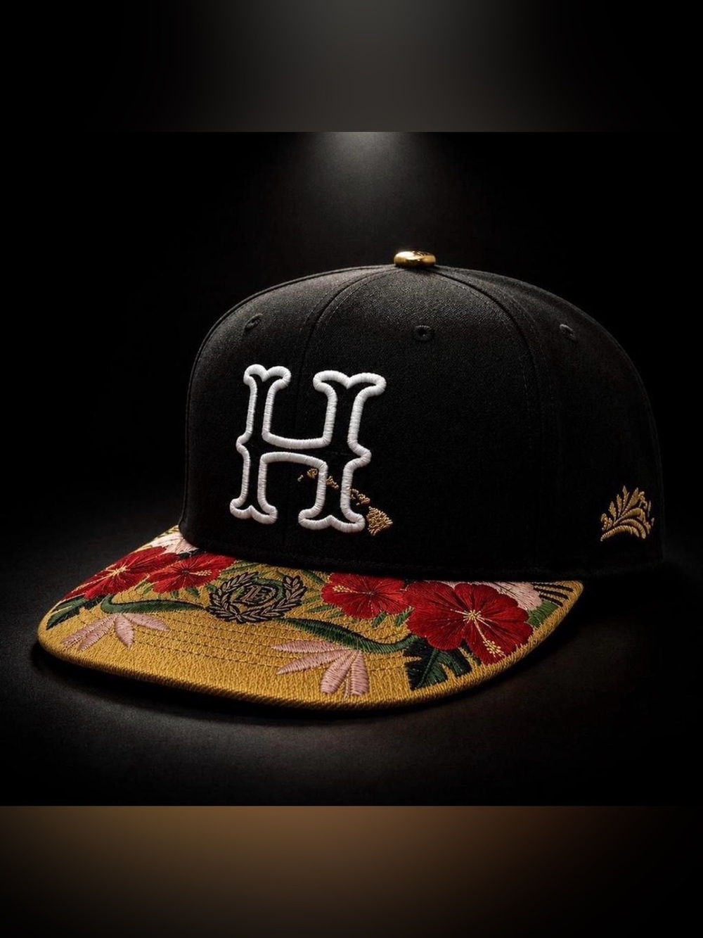 Dvnieluu ‘Defend Hawaii’ Luxury SnapBack Hat - O/S - NWT